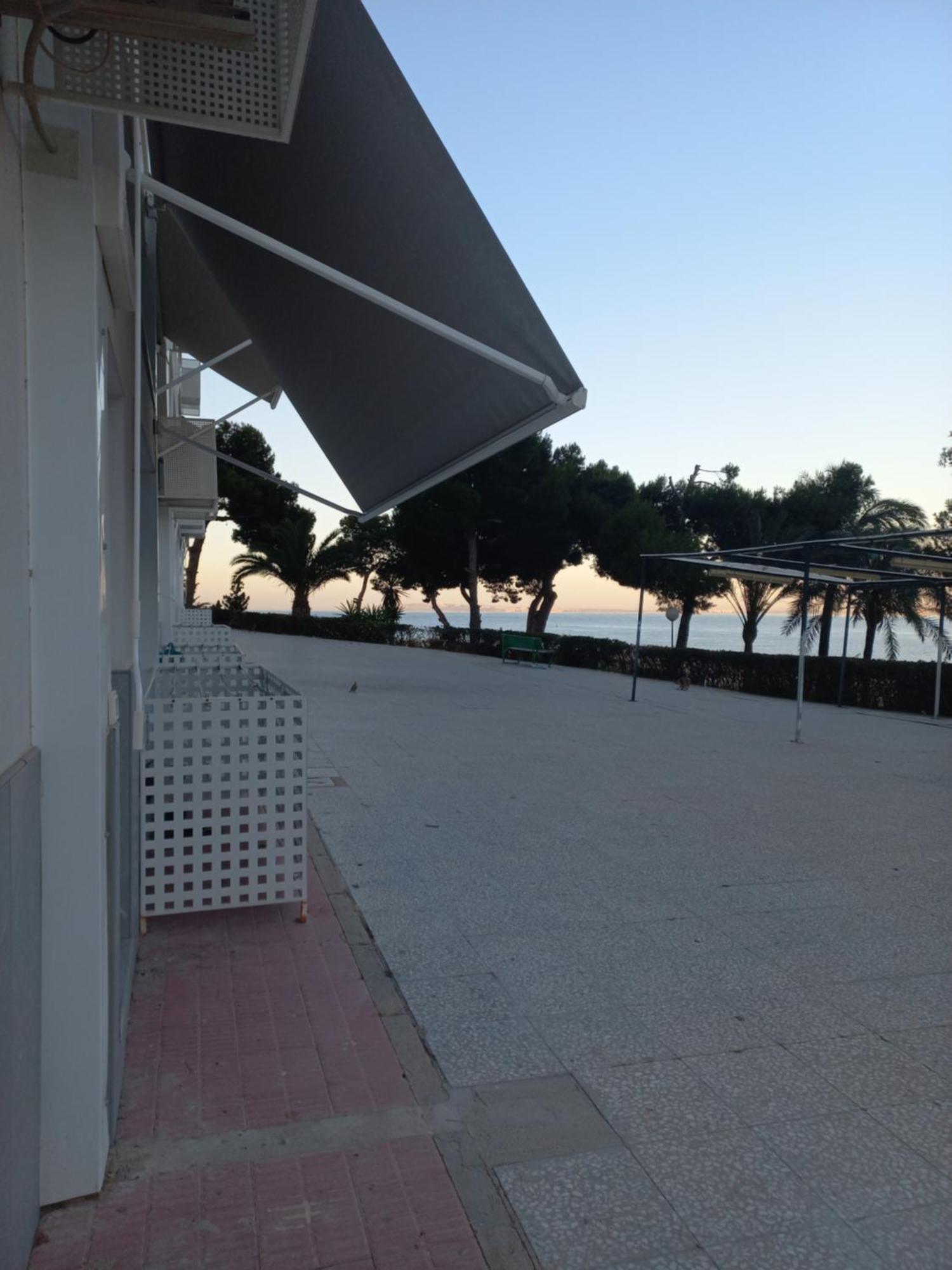 La Remera Playa Аликанте Екстериор снимка