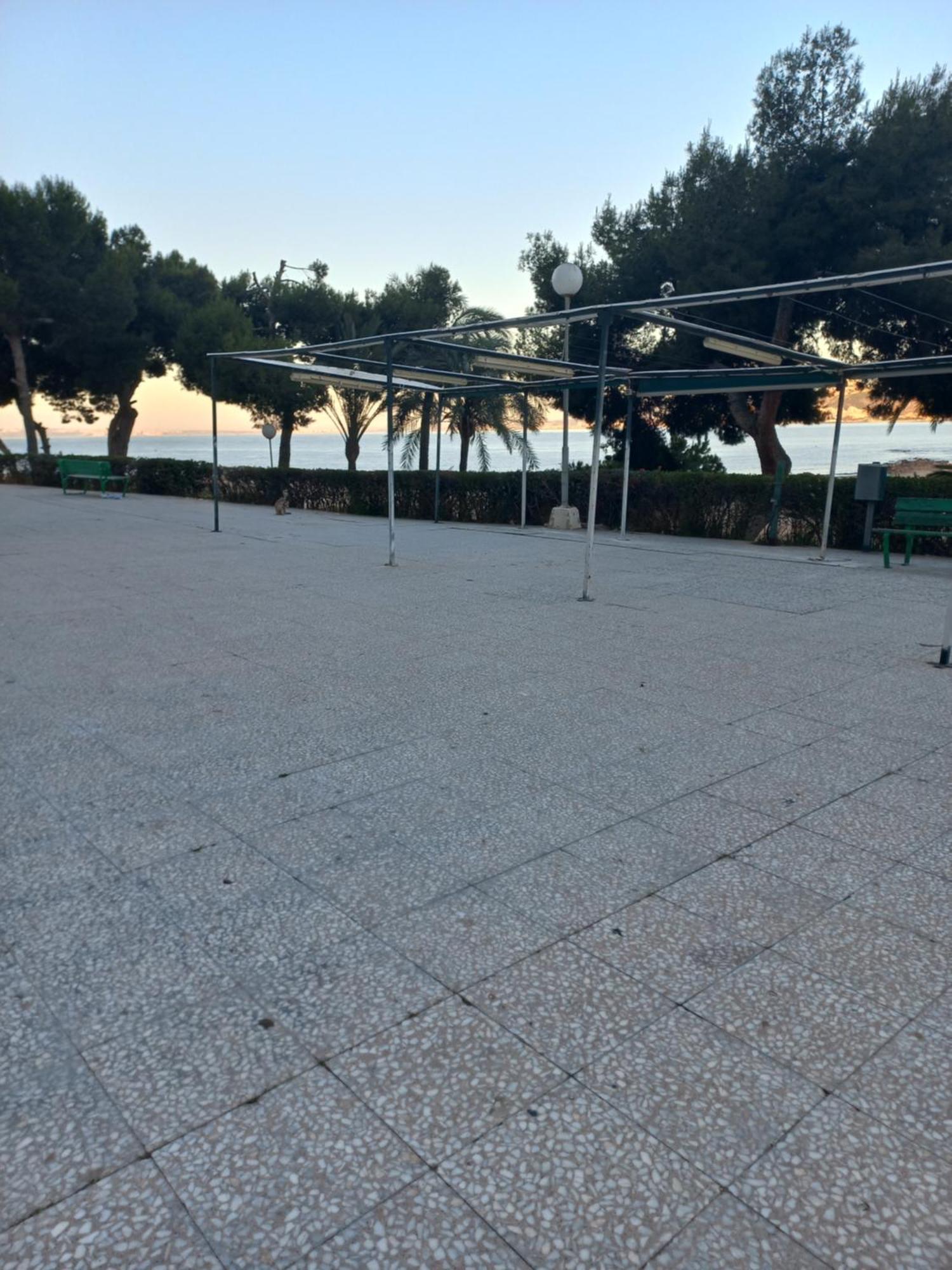 La Remera Playa Аликанте Екстериор снимка