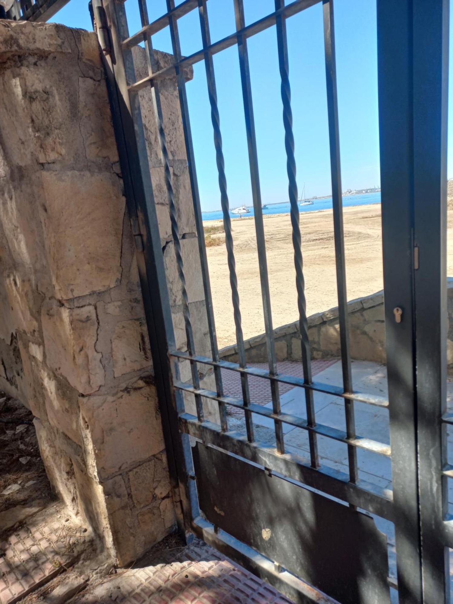 La Remera Playa Аликанте Екстериор снимка
