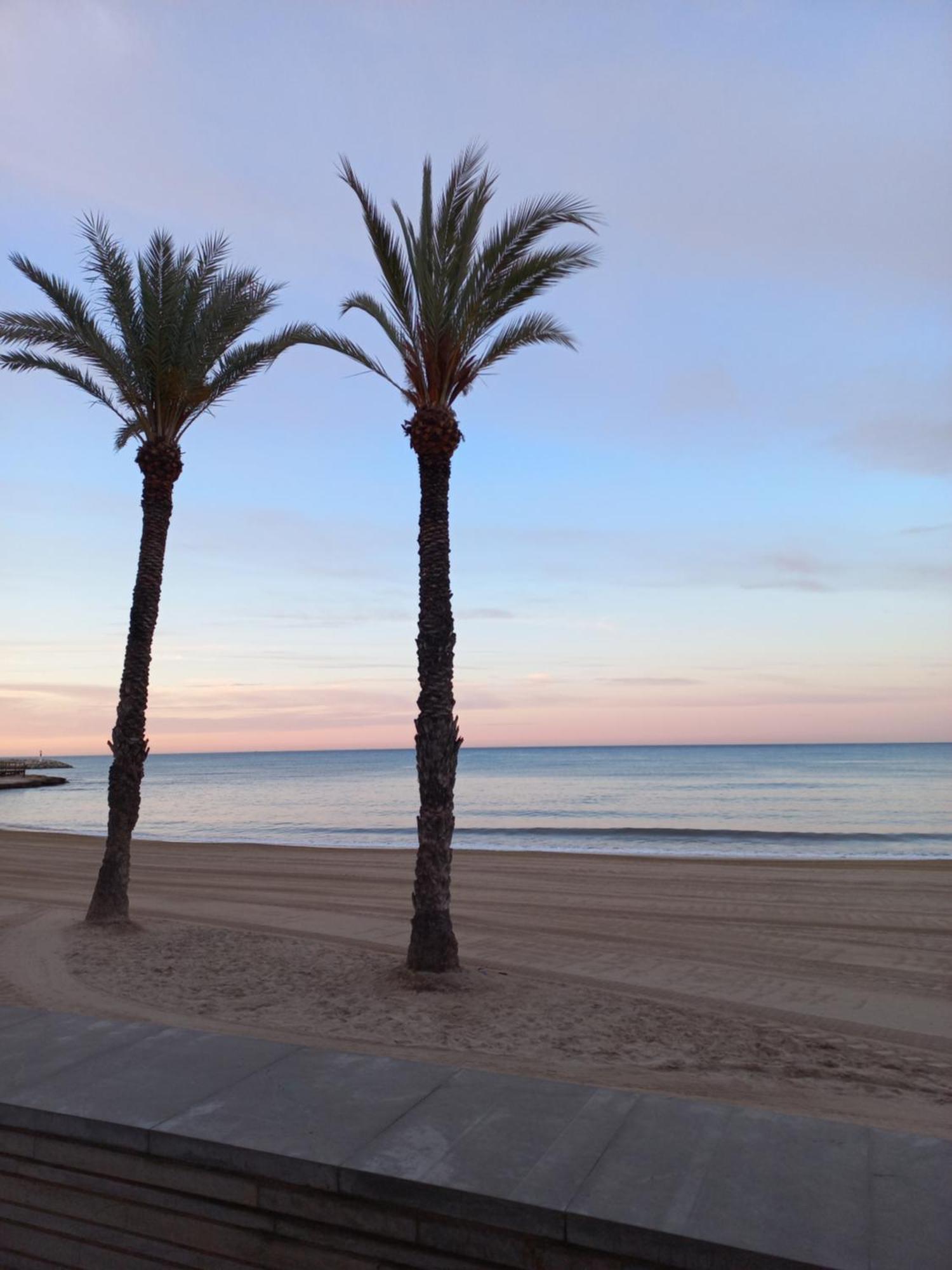 La Remera Playa Аликанте Екстериор снимка